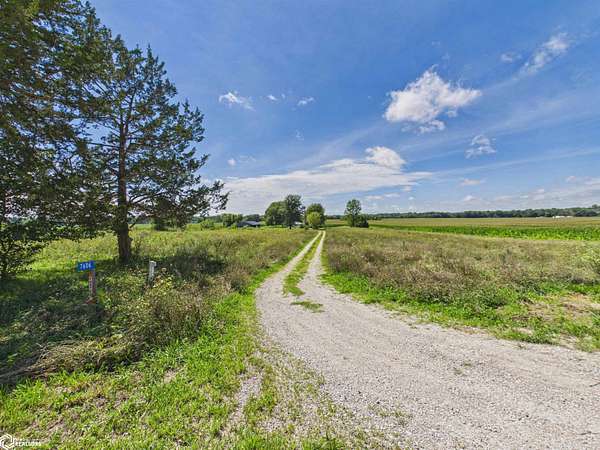 4.64 Acres of Land with Home for Sale in Ottumwa, Iowa