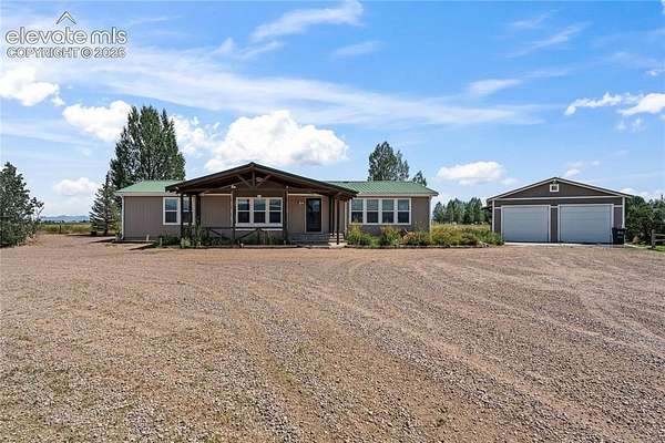 7 Acres of Land with Home for Sale in Monte Vista, Colorado