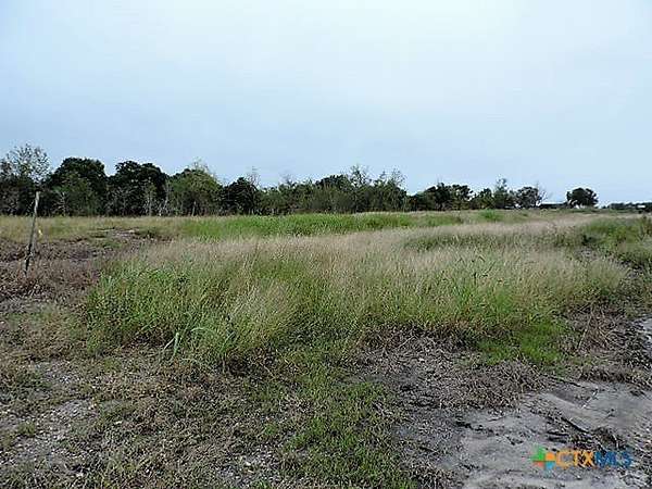 2 Acres of Land for Sale in Westhoff, Texas