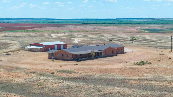 121 Acres of Land with Home for Sale in Rotan, Texas