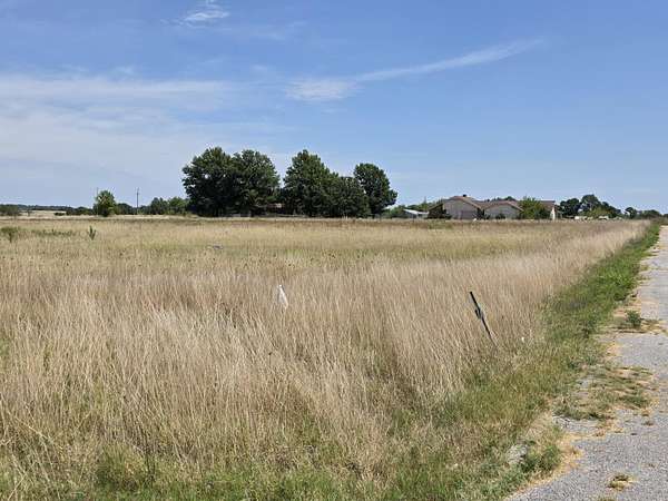 10.5 Acres of Recreational Land with Home for Sale in Miami, Oklahoma