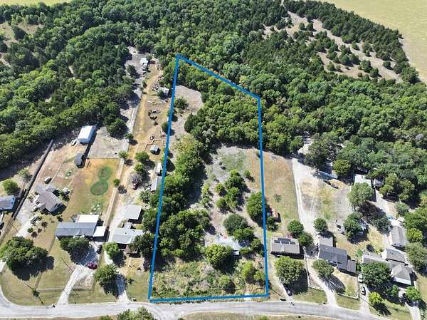 1.68 Acres of Land with Home for Sale in Red Oak, Texas