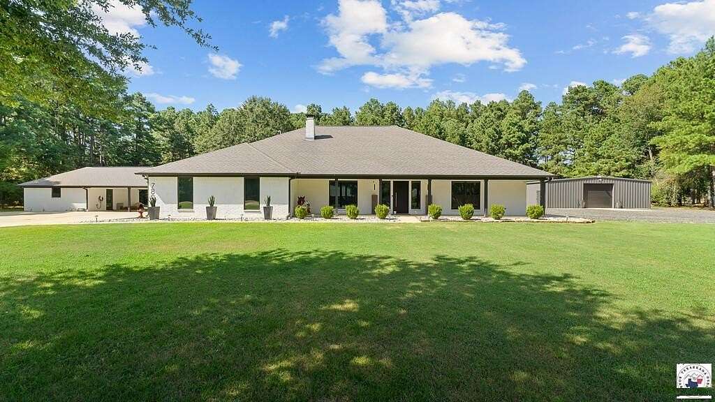 2.28 Acres of Land with Home for Sale in Texarkana, Texas