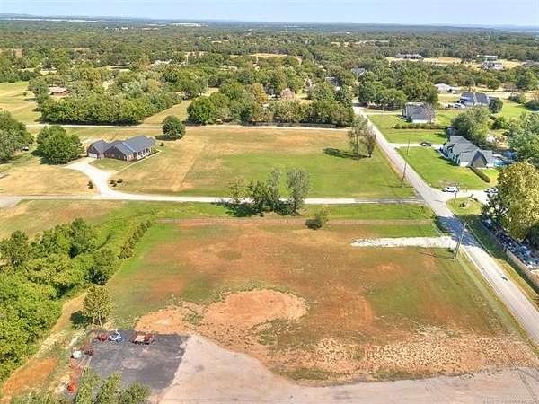 1.87 Acres of Residential Land for Sale in Broken Arrow, Oklahoma
