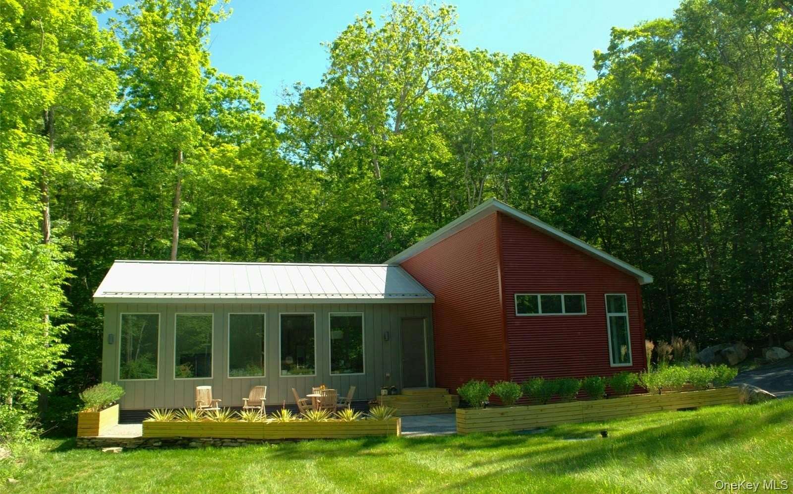 25.3 Acres of Land with Home for Sale in Wallkill, New York