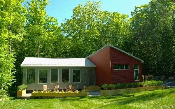25.3 Acres of Land with Home for Sale in Wallkill, New York
