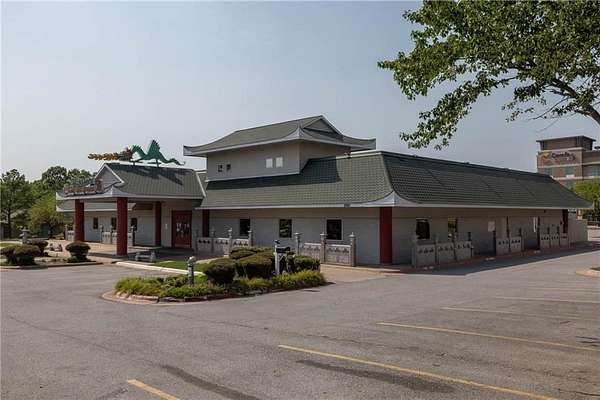 2 Acres of Improved Commercial Land for Sale in Bentonville, Arkansas