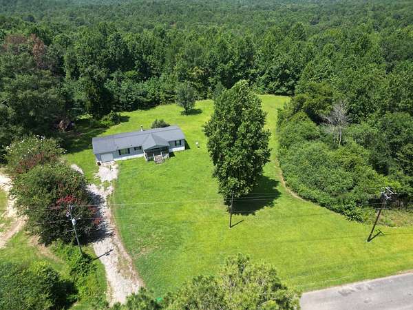 3.8 Acres of Land with Home for Sale in Nauvoo, Alabama