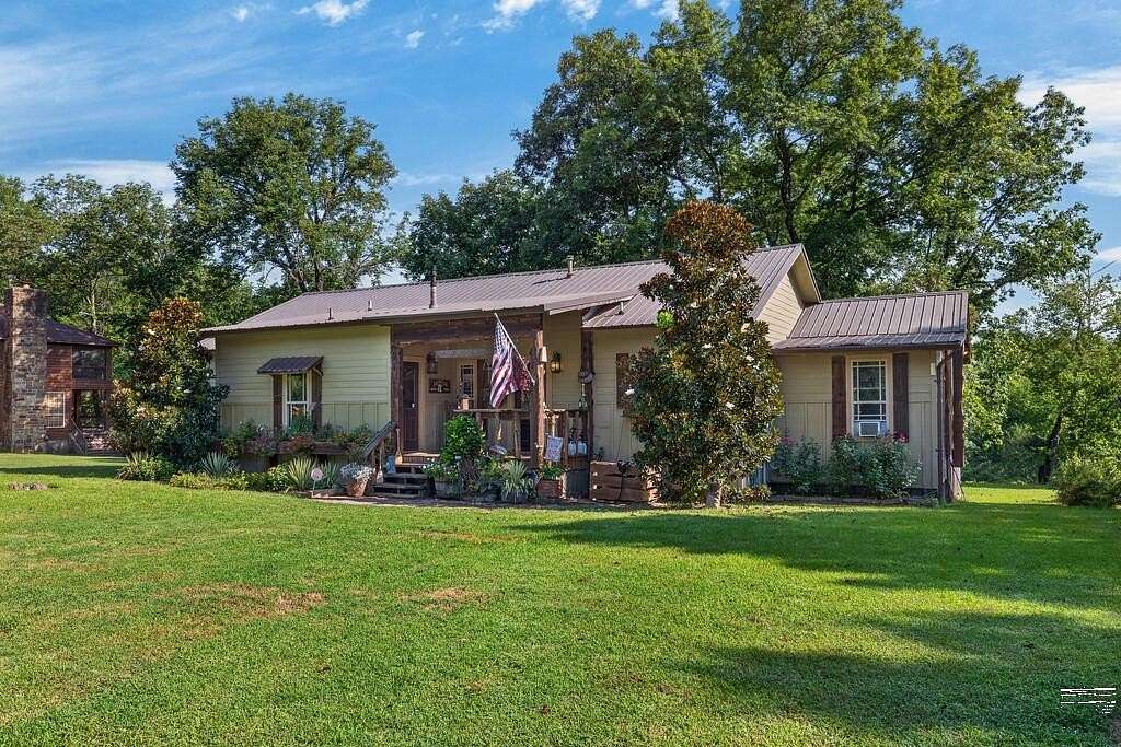 1.64 Acres of Land with Home for Sale in Glenwood, Arkansas
