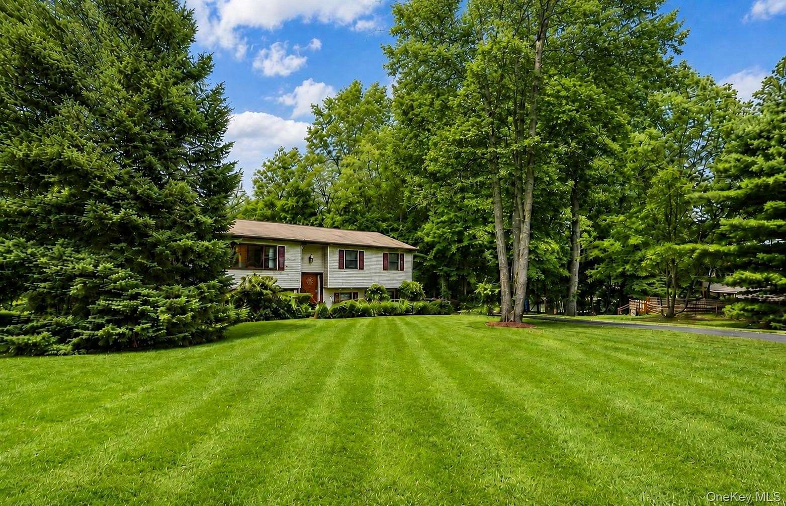 2.5 Acres of Land with Home for Lease in Spring Valley, New York