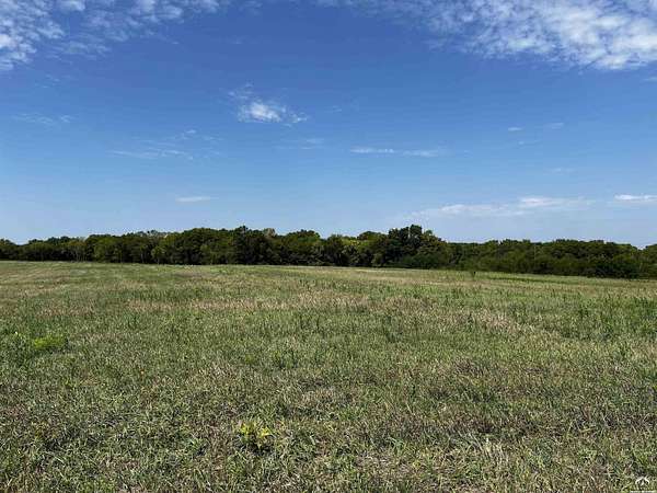 5.57 Acres of Land for Sale in Ozawkie, Kansas
