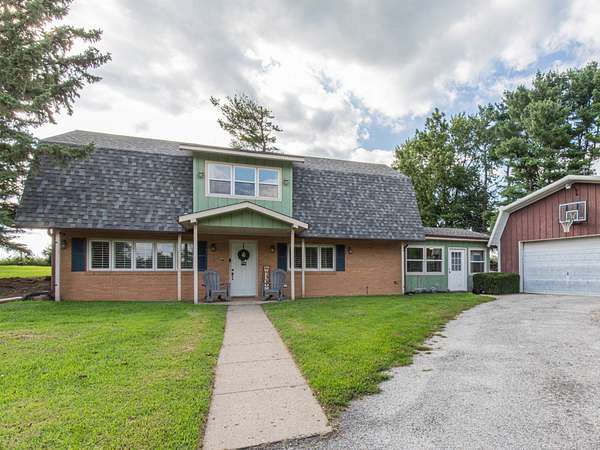 2.49 Acres of Land with Home for Sale in Princeton, Illinois