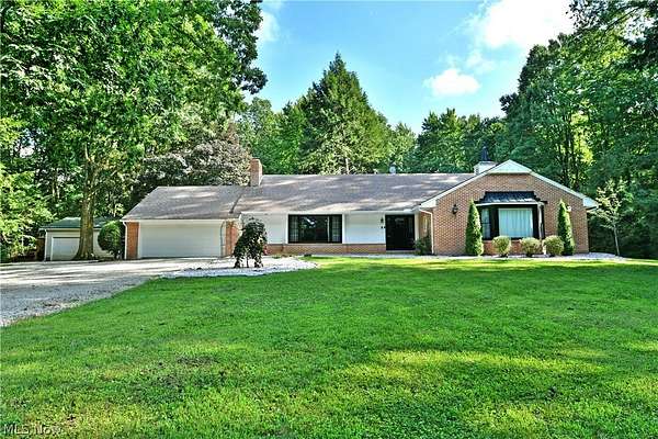 14.2 Acres of Land with Home for Sale in Ravenna, Ohio