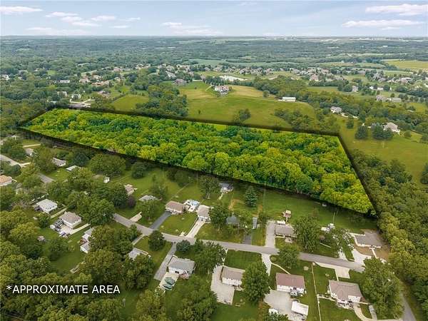 15 Acres of Land for Sale in Parkville, Missouri