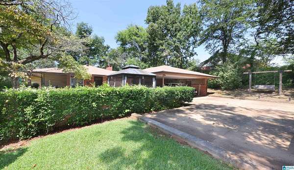 4 Acres of Land with Home for Sale in Anniston, Alabama