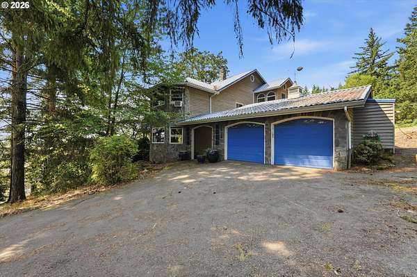 7.43 Acres of Land with Home for Sale in Newberg, Oregon