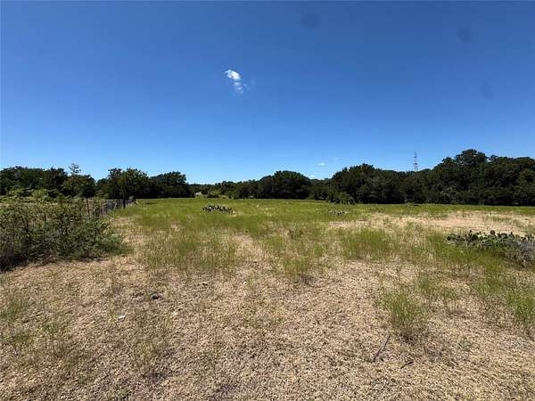 5 Acres of Residential Land for Sale in Clifton, Texas
