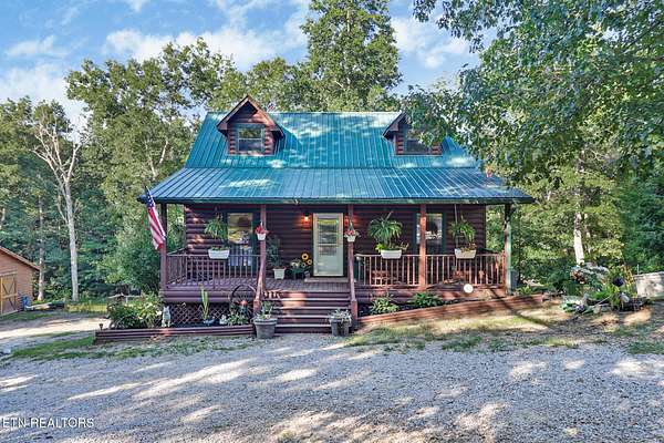 4 Acres of Land with Home for Sale in Jamestown, Tennessee