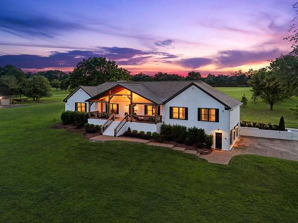 6.3 Acres of Land with Home for Sale in Columbia, Tennessee