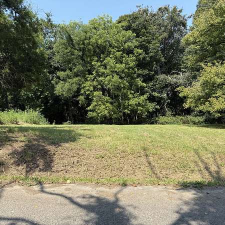 1 Acre of Residential Land for Sale in Red Boiling Springs, Tennessee