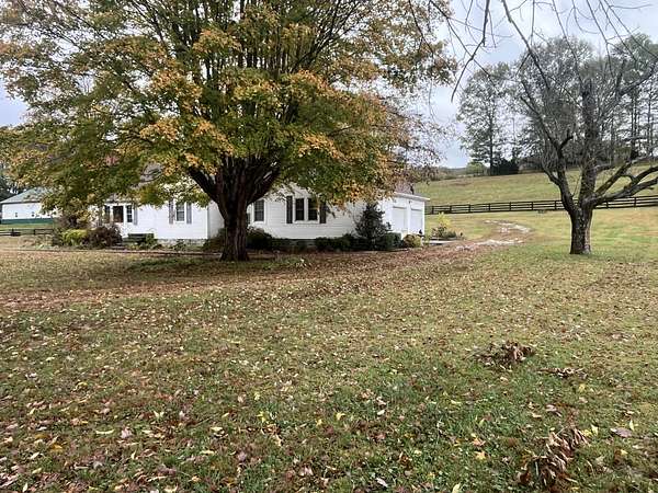 29.1 Acres of Land with Home for Sale in Hartsville, Tennessee