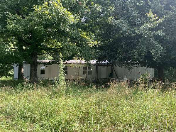 5 Acres of Residential Land for Sale in Ashland City, Tennessee