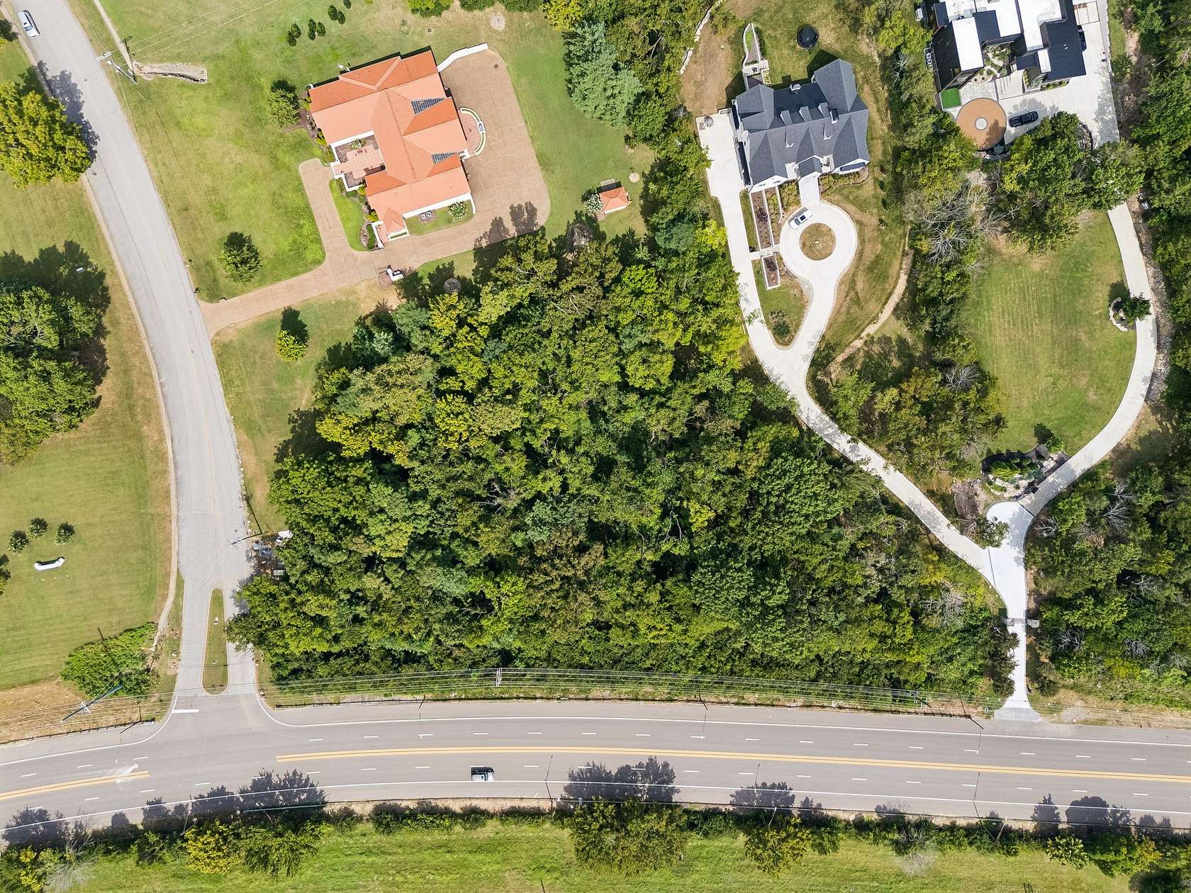 2 Acres of Residential Land for Sale in Nashville, Tennessee