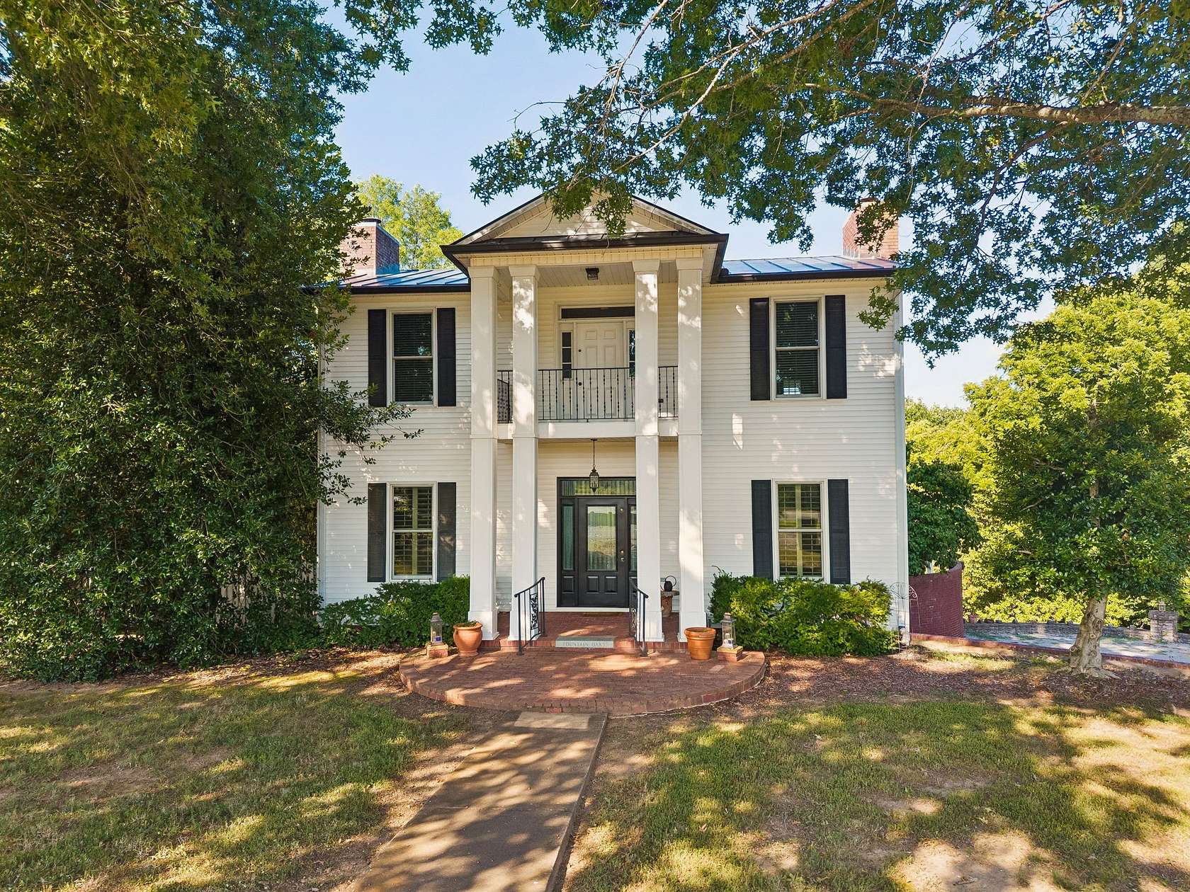 3.56 Acres of Land with Home for Sale in Columbia, Tennessee