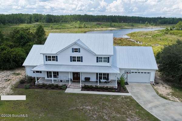9.6 Acres of Land with Home for Sale in Baxley, Georgia