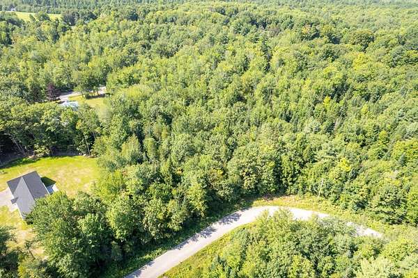 4 Acres of Residential Land for Sale in Belgrade, Maine