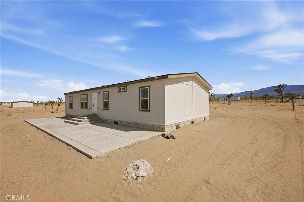 2.5 Acres of Land with Home for Sale in Piñon Hills, California