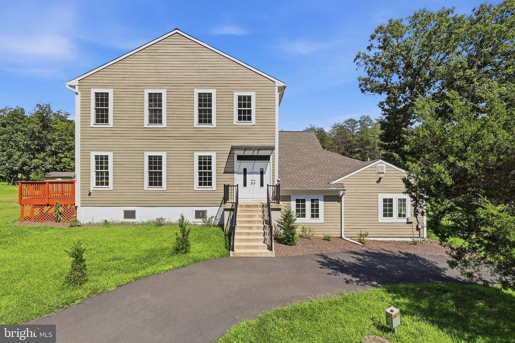 5.1 Acres of Land with Home for Lease in Fairfax, Virginia