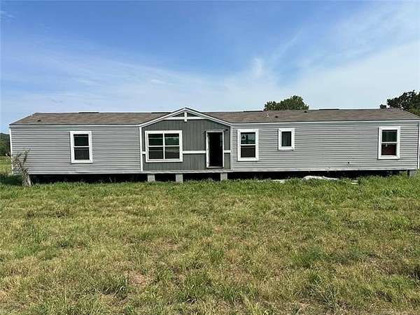 2.19 Acres of Land with Home for Sale in Eufaula, Oklahoma