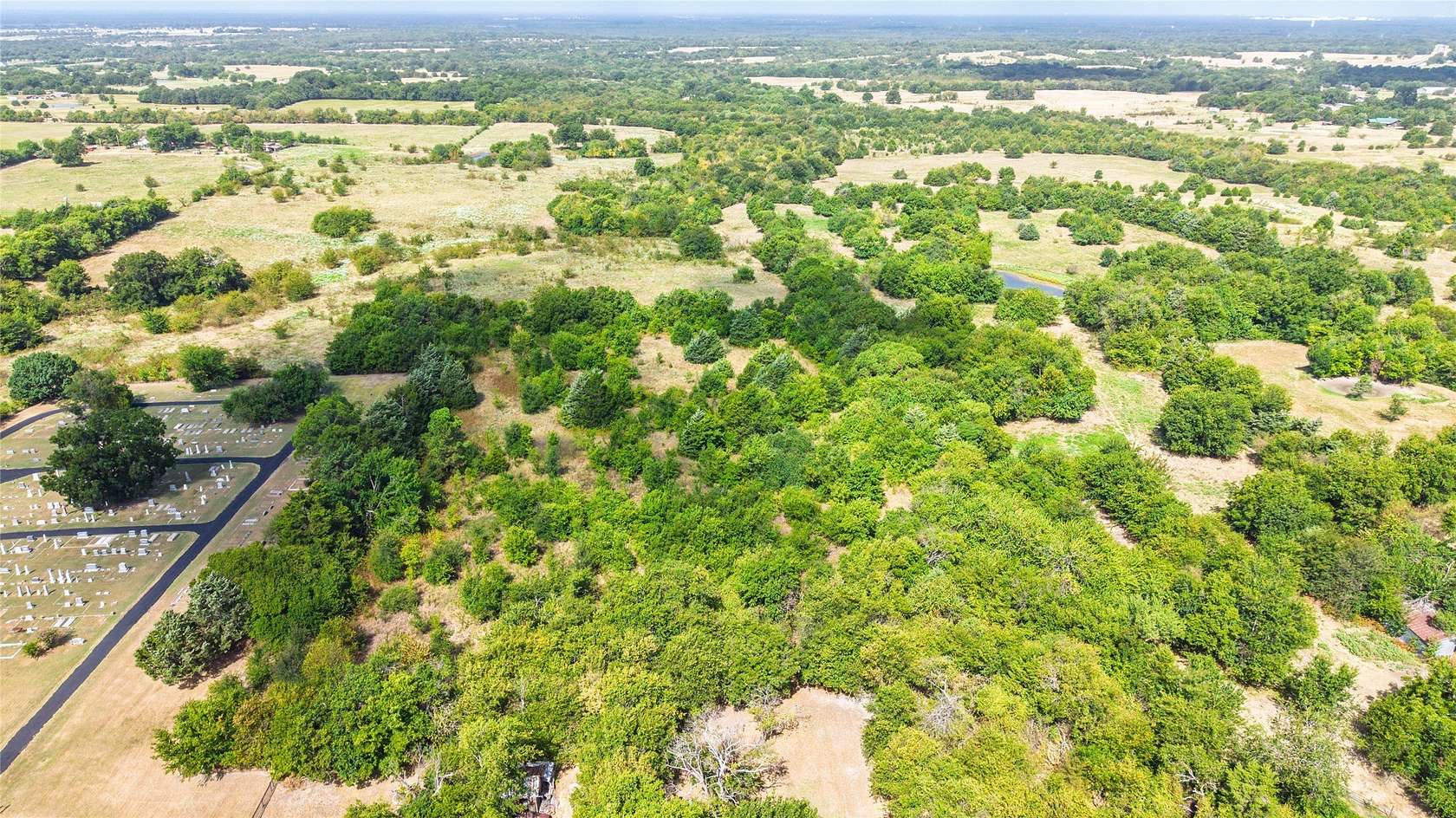 5 Acres of Residential Land for Sale in Lone Oak, Texas
