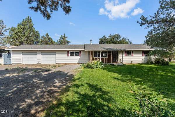 2.26 Acres of Land with Home for Sale in Bend, Oregon