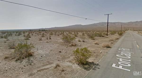5 Acres of Residential Land for Sale in Newberry Springs, California