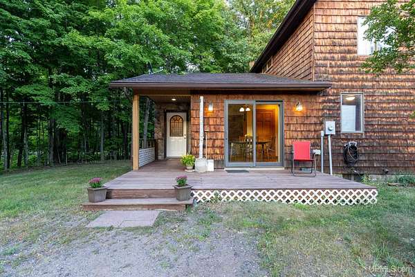 10 Acres of Land with Home for Sale in Marquette, Michigan
