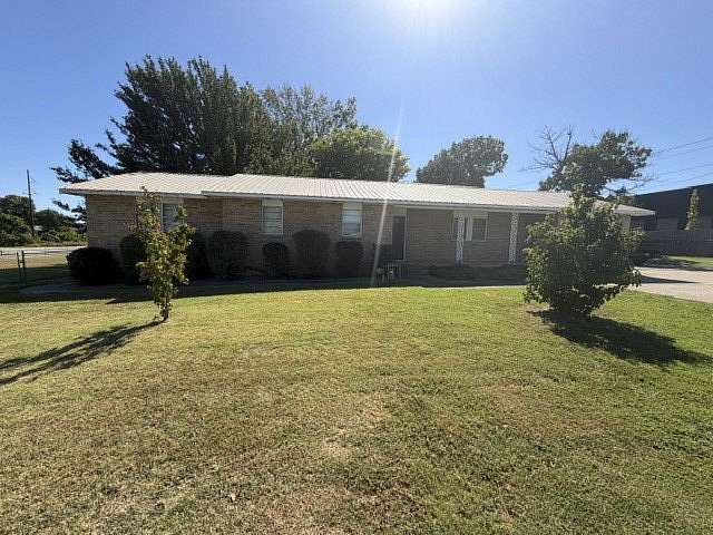 2 Acres of Land with Home for Lease in Springdale, Arkansas