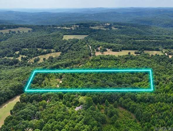 7 Acres of Residential Land for Sale in Clinton, Arkansas