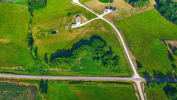 5.7 Acres of Residential Land for Sale in Huntsville, Missouri