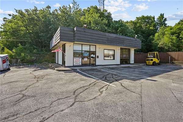 2.6 Acres of Commercial Land for Lease in Smithfield, Rhode Island