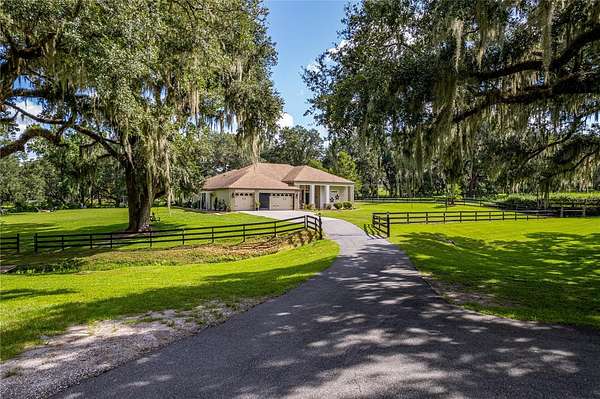 10 Acres of Land with Home for Sale in Brooksville, Florida