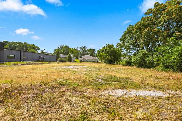0.48 Acres of Commercial Land for Sale in Columbia, Tennessee
