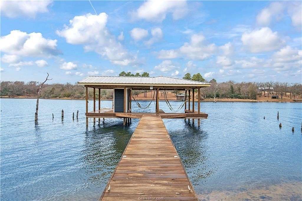 1.7 Acres of Residential Land for Sale in Jewett, Texas