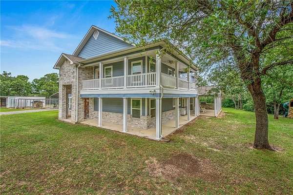 1.9 Acres of Improved Mixed-Use Land for Sale in College Station, Texas