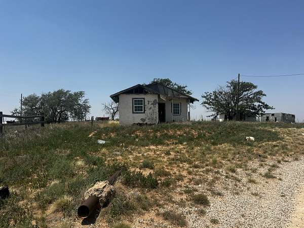 5 Acres of Residential Land for Sale in Anton, Texas