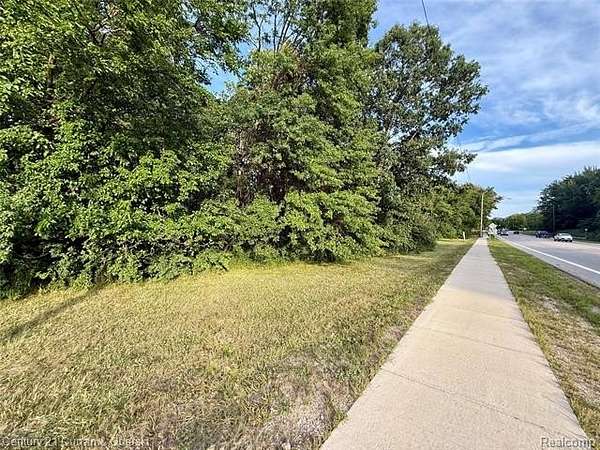 0.58 Acres of Commercial Land for Sale in Romulus, Michigan