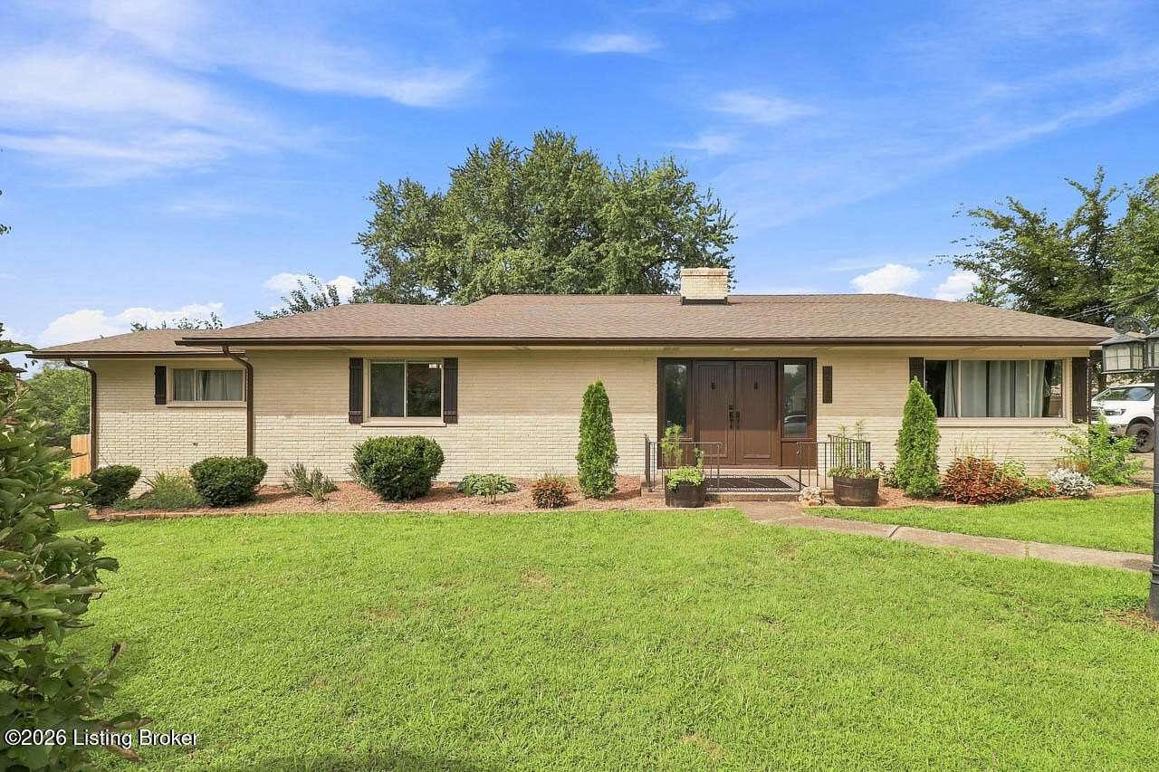 2.27 Acres of Land with Home for Sale in Floyds Knobs, Indiana