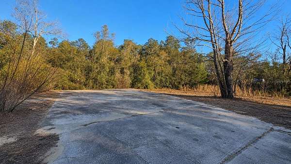 0.37 Acres of Residential Land for Sale in Umatilla, Florida