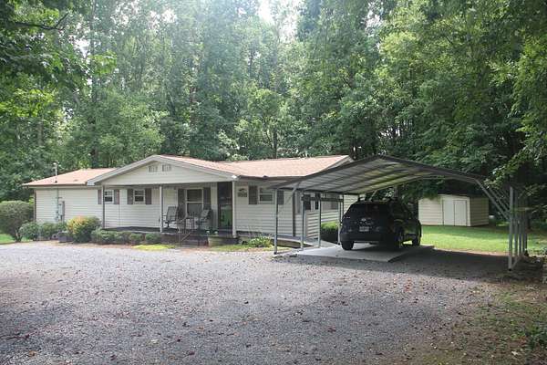2.76 Acres of Land with Home for Sale in Ringgold, Georgia